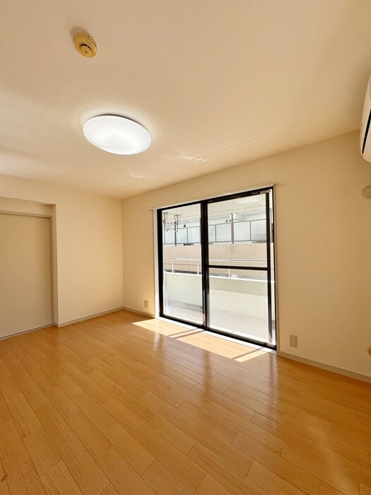 物件内観写真13　(居室)