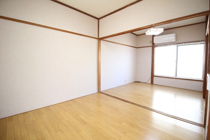 物件内観写真5　(居室)