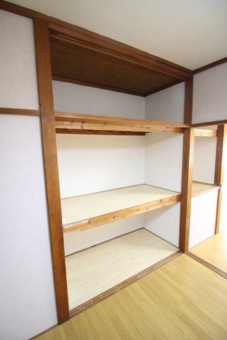 物件内観写真12　(廊下)