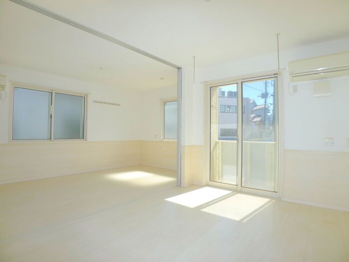 物件内観写真19　(室内からの展望)