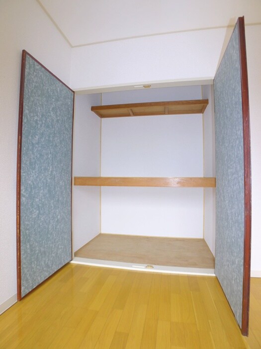 物件内観写真10　(収納)