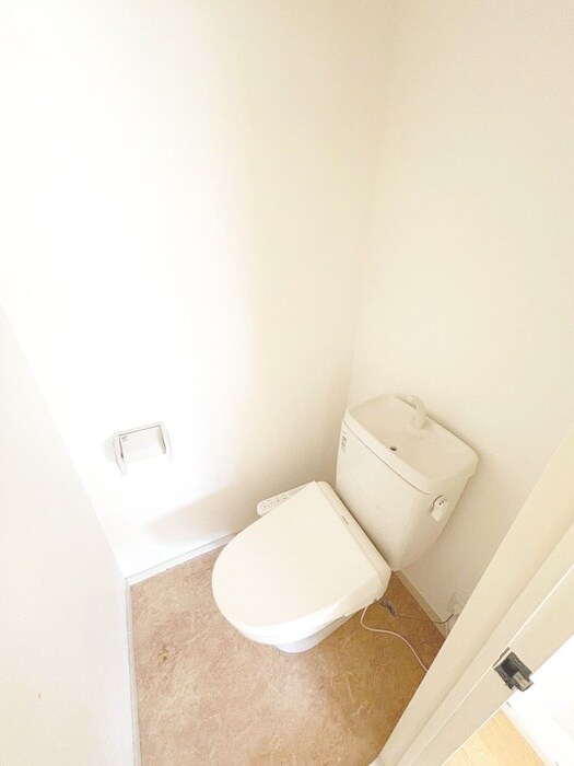 物件内観写真12　(トイレ)