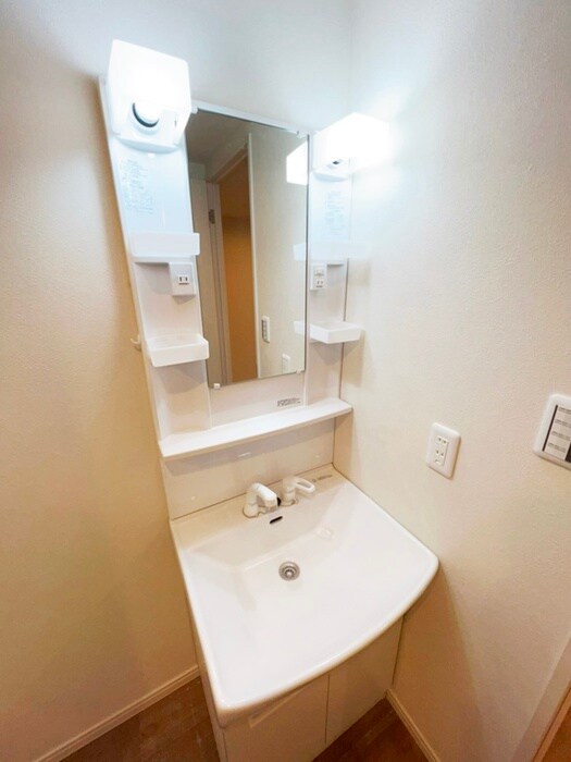 物件内観写真11　(洗面)