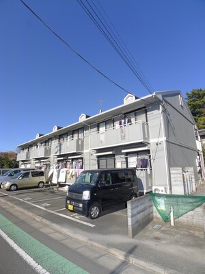 クリスタルハイツ外観写真