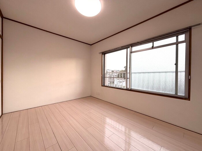 物件内観写真7　(居室)