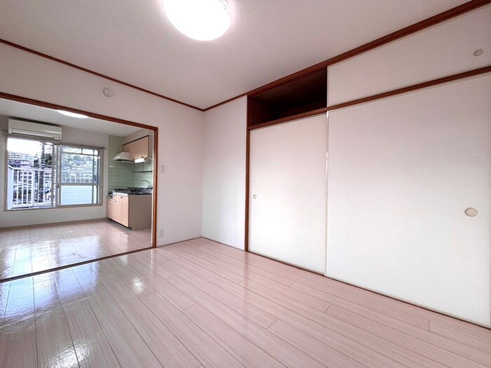 物件内観写真8　(居室)