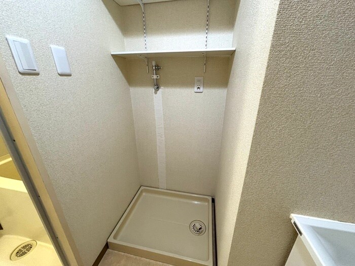 物件内観写真9　(洗濯機置場)