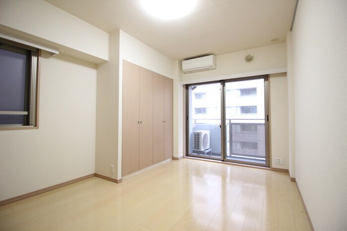 物件内観写真3　(居室)