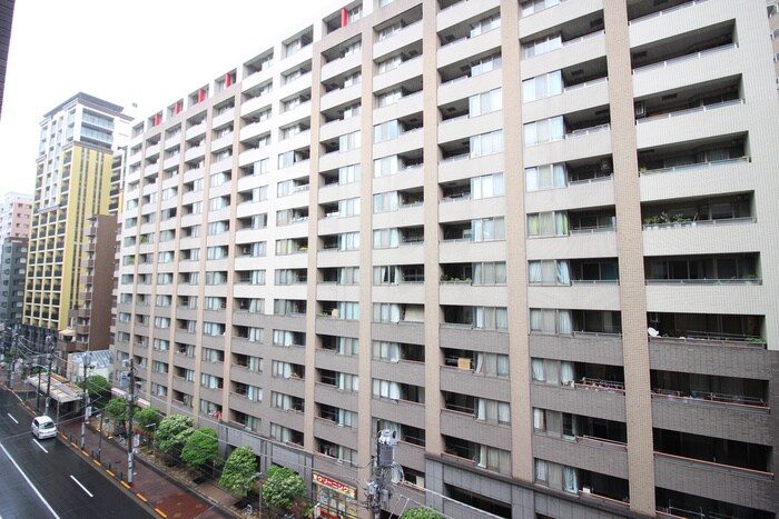 物件内観写真18　(室内からの展望)