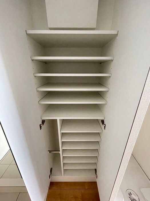 物件内観写真14　(靴箱)