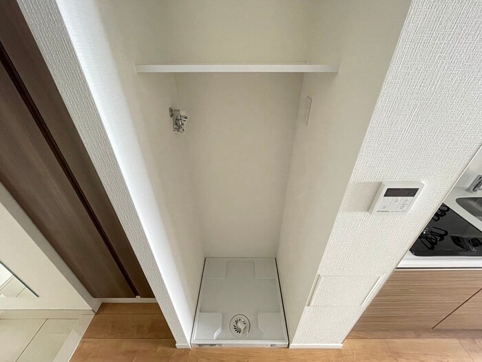 物件内観写真17　(洗濯機置場)