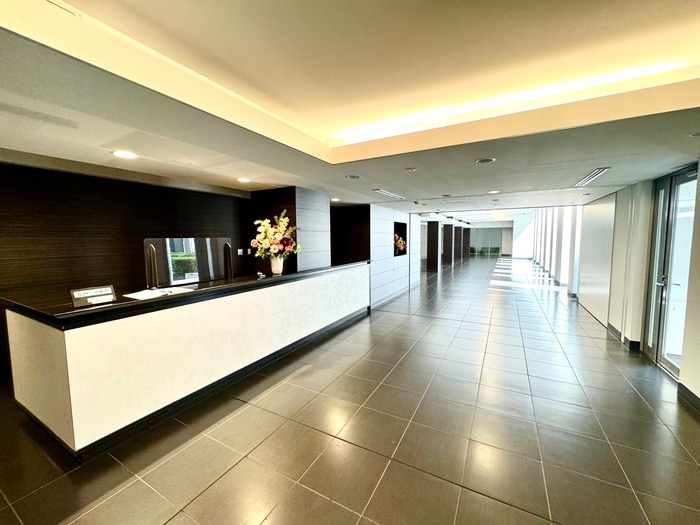 物件外観写真4　(エントランス部分)