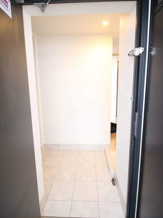 物件内観写真17　(玄関)