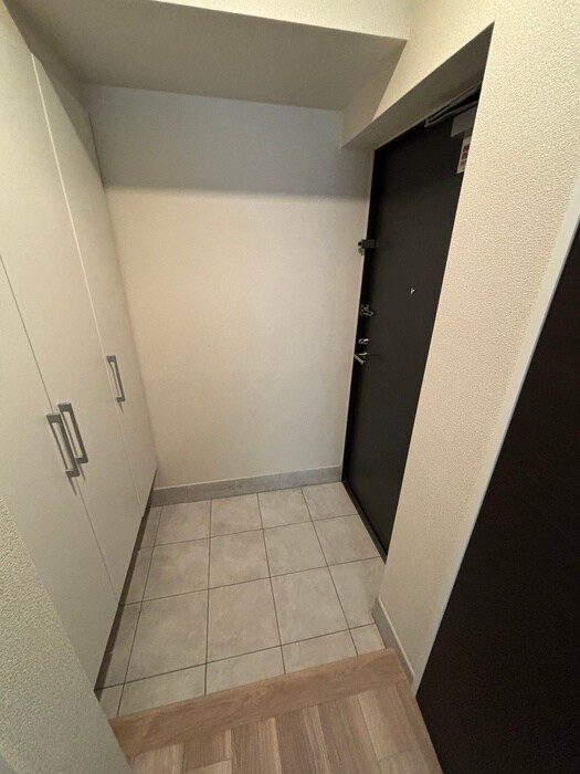 物件内観写真17　(玄関)