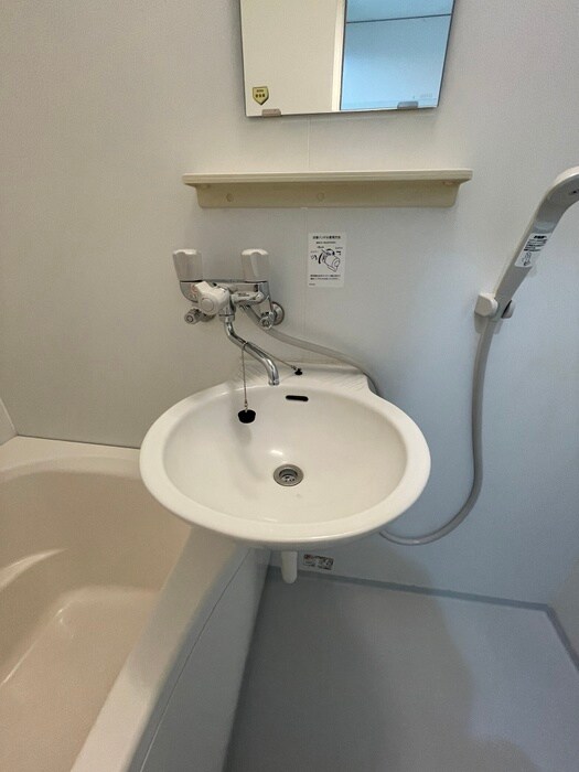 物件内観写真11　(洗面)