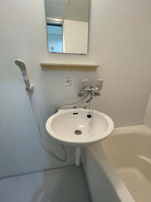 物件内観写真11　(洗面)