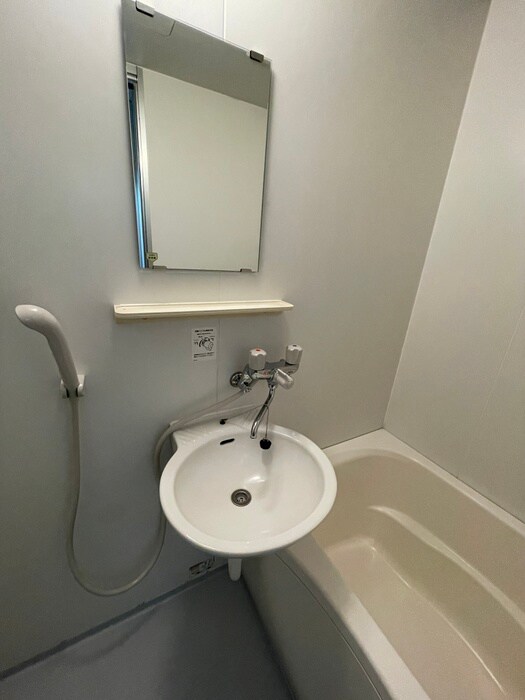 物件内観写真11　(洗面)