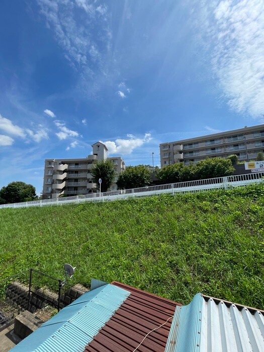 物件内観写真14　(室内からの展望)