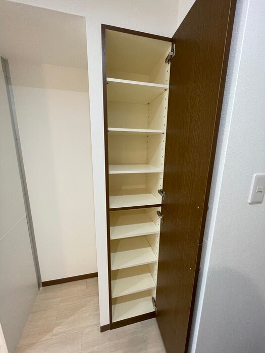 物件内観写真16　(靴箱)