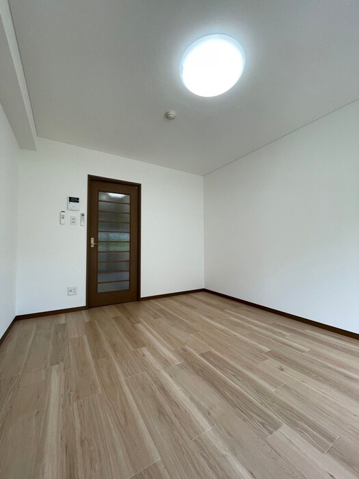 物件内観写真22　(居室)