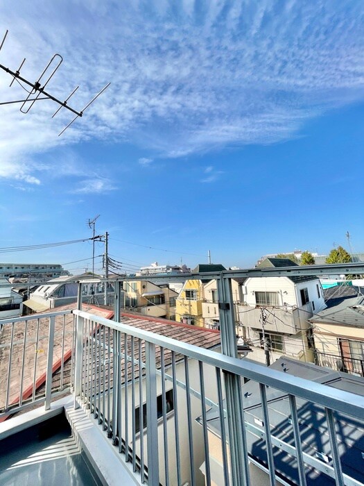 物件内観写真18　(室内からの展望)