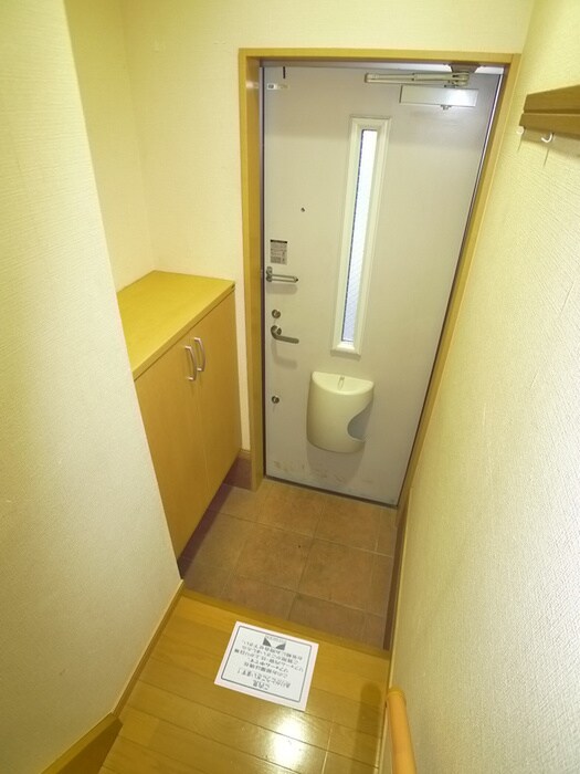 物件内観写真15　(玄関)