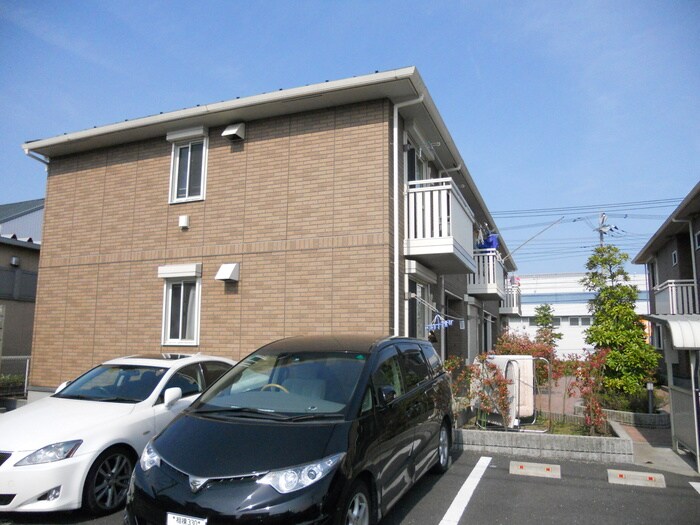 物件外観写真3　(駐車場)