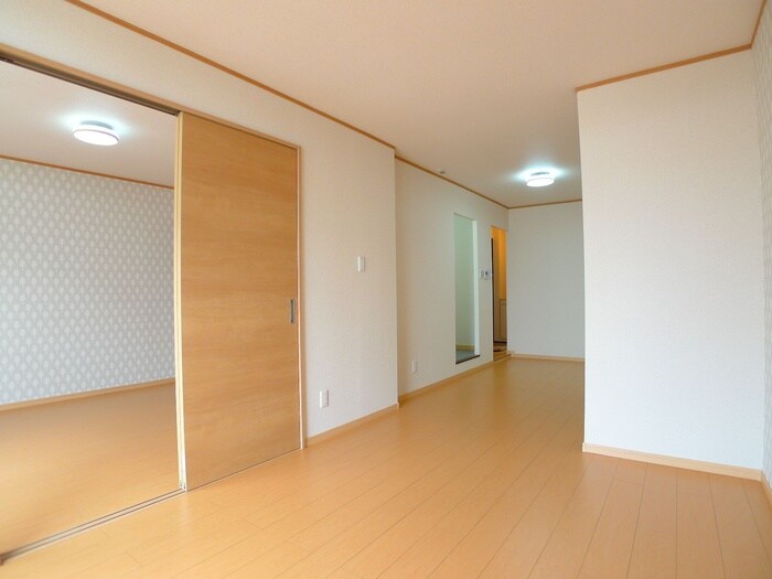 物件内観写真8　(居室)