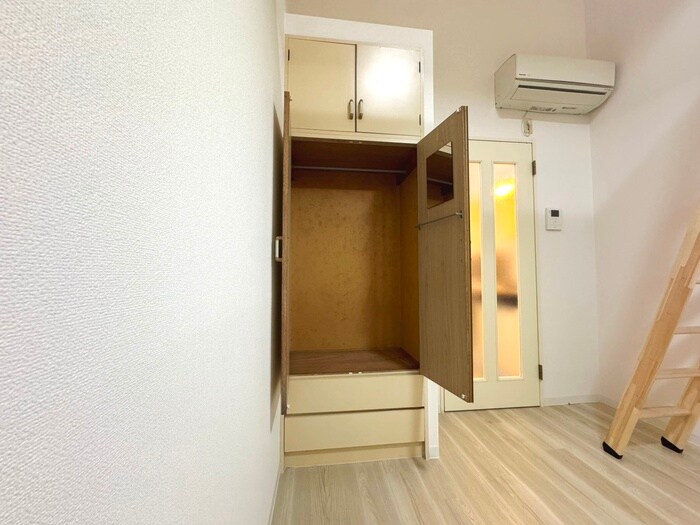 物件内観写真13　(収納)