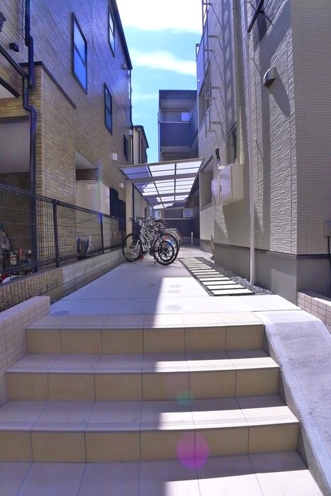 物件外観写真5　(駐輪場)