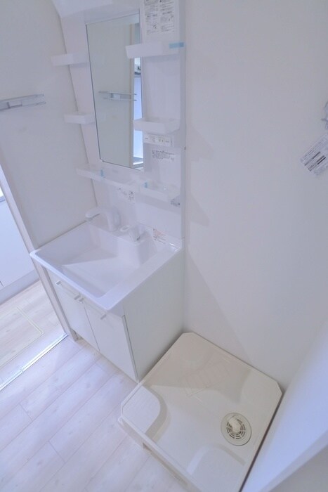 物件内観写真12　(洗濯機置場)