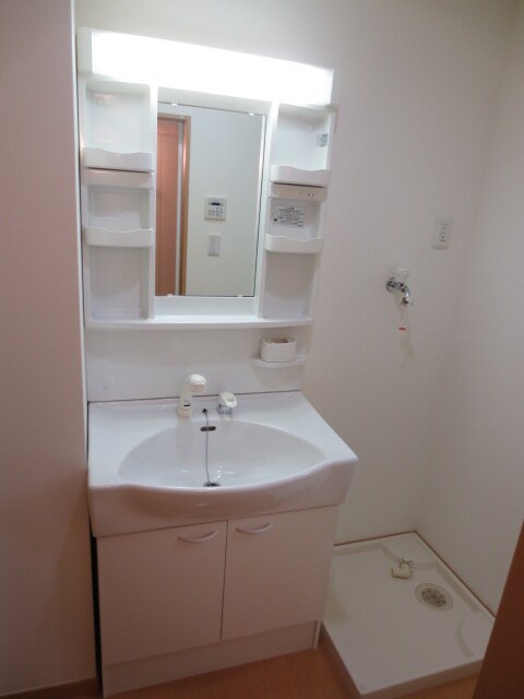 物件内観写真10　(洗面)