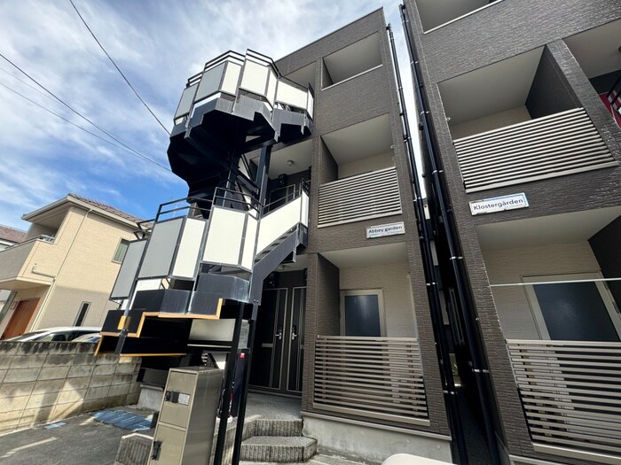 物件外観写真2　(外観写真)