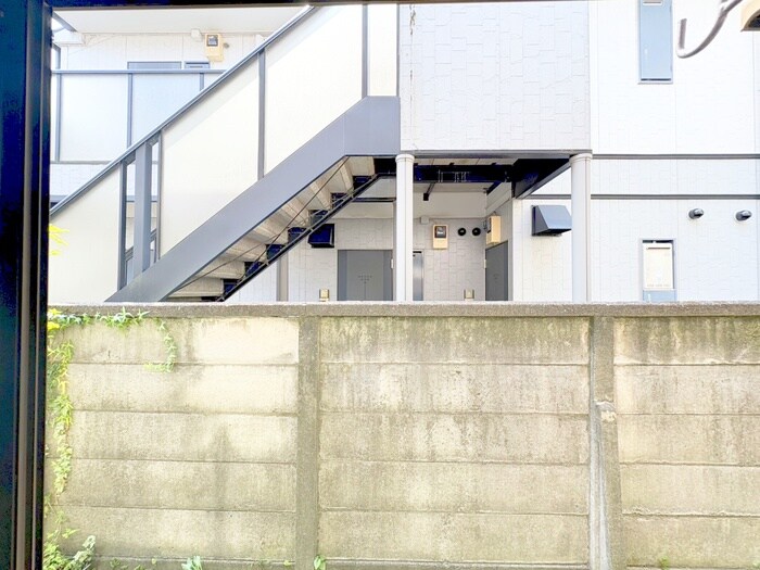 物件内観写真12　(室内からの展望)