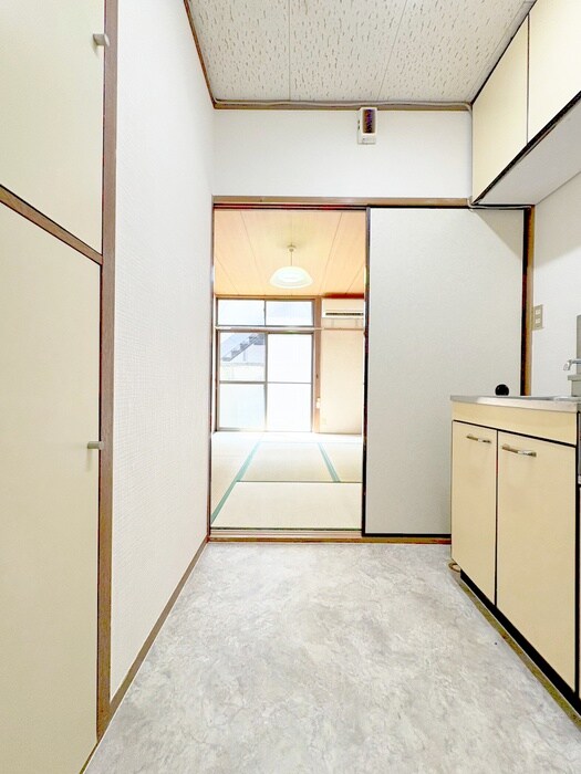 物件内観写真14　(廊下)