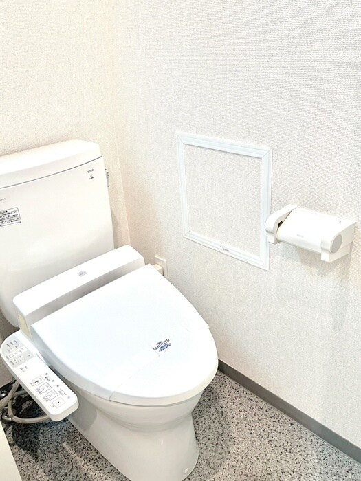 物件内観写真14　(トイレ)