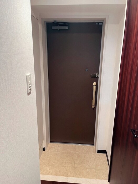 物件内観写真15　(玄関)
