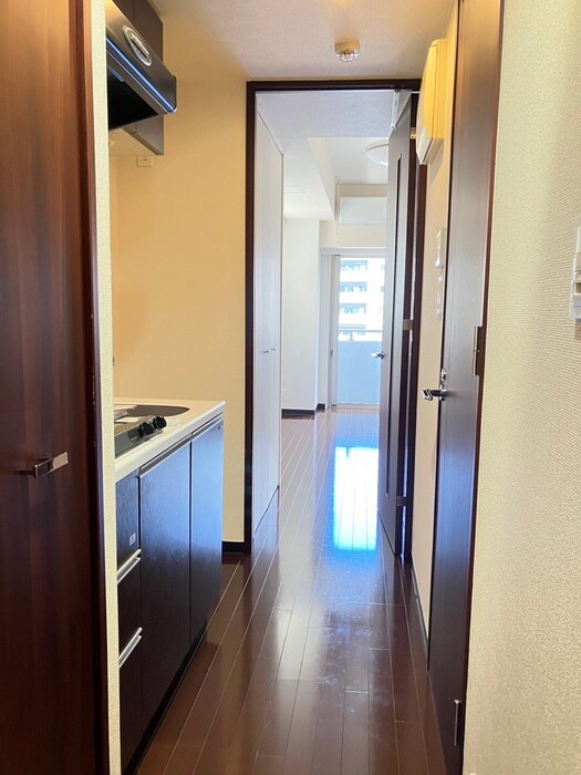 物件内観写真16　(廊下)