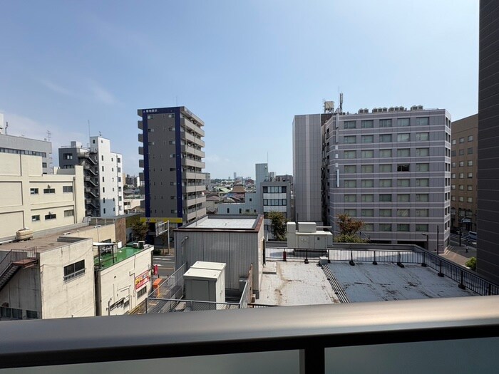 物件内観写真17　(室内からの展望)