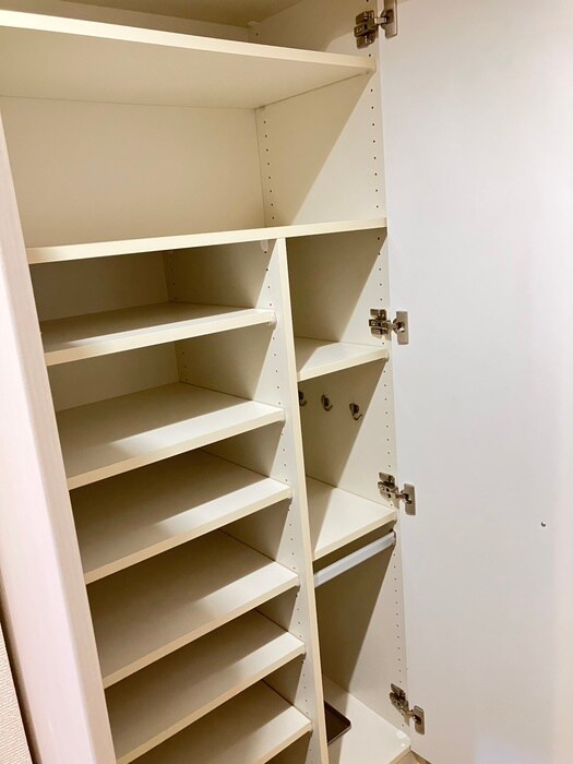 物件内観写真20　(靴箱)