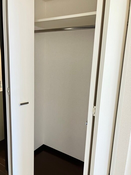 物件内観写真21　(収納)