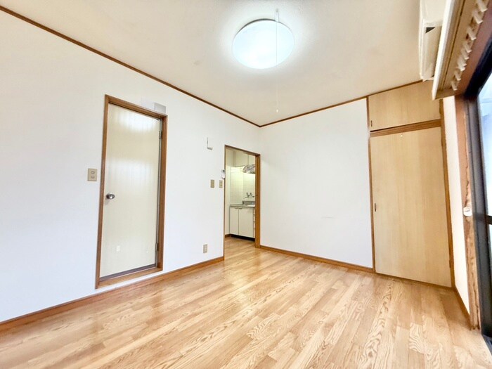 物件内観写真6　(居室)