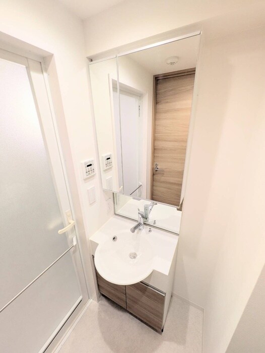 物件内観写真11　(洗面)