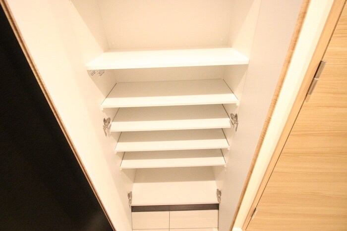 物件内観写真18　(靴箱)