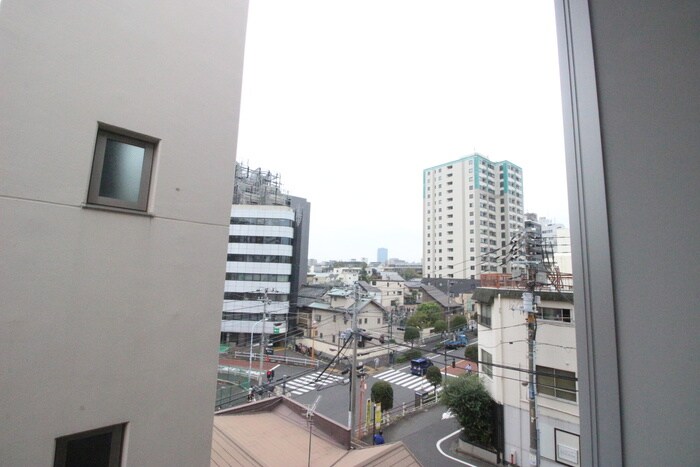 物件内観写真20　(室内からの展望)