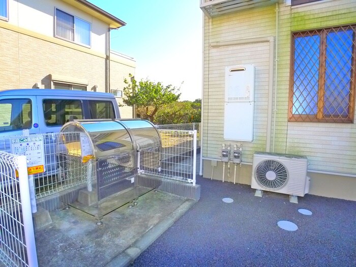 物件外観写真4　(建物設備)