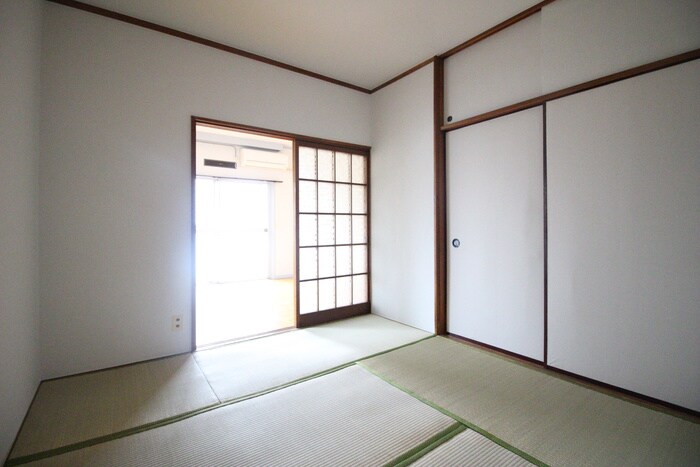 物件内観写真7　(居室)