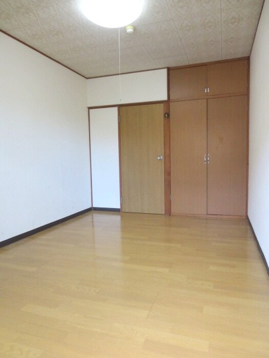 物件内観写真9　(居室)