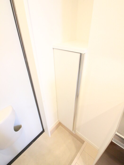 物件内観写真10　(靴箱)