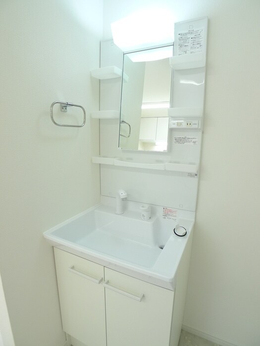 物件内観写真11　(洗面)